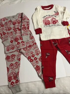 NWT Carter’s Pajamas Boy Unisex 18 Months
